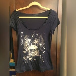 EYESHADOW Scoopneck Cotton Metallic Skull Tee - Black White Silver - size Large